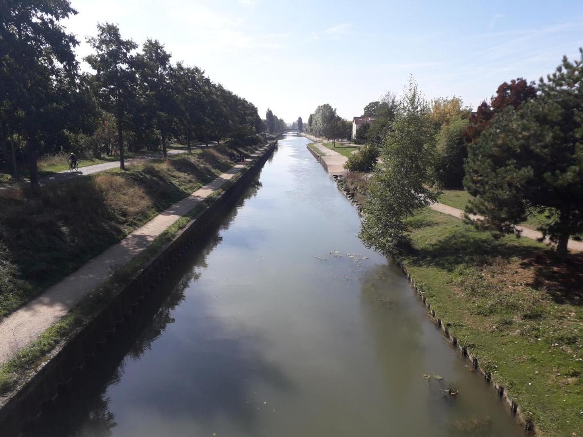 Aulnay Cocoon Apartment Luaran gambar